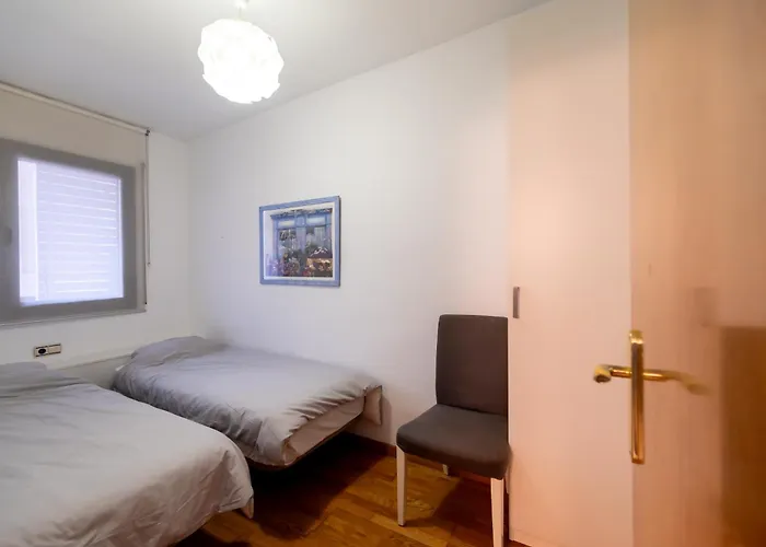 Comfy Downtown + Private Terrace